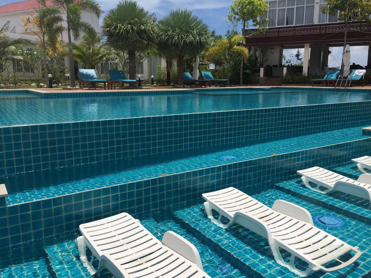 Mangrove River Resort Sihanoukville Bagian luar foto